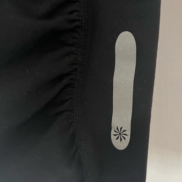 Athleta Two in One Contender-Black skirt with Cropped Leg-size medium - Picture 5 of 6